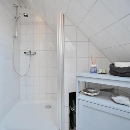 Glueckswelle 아파트 *